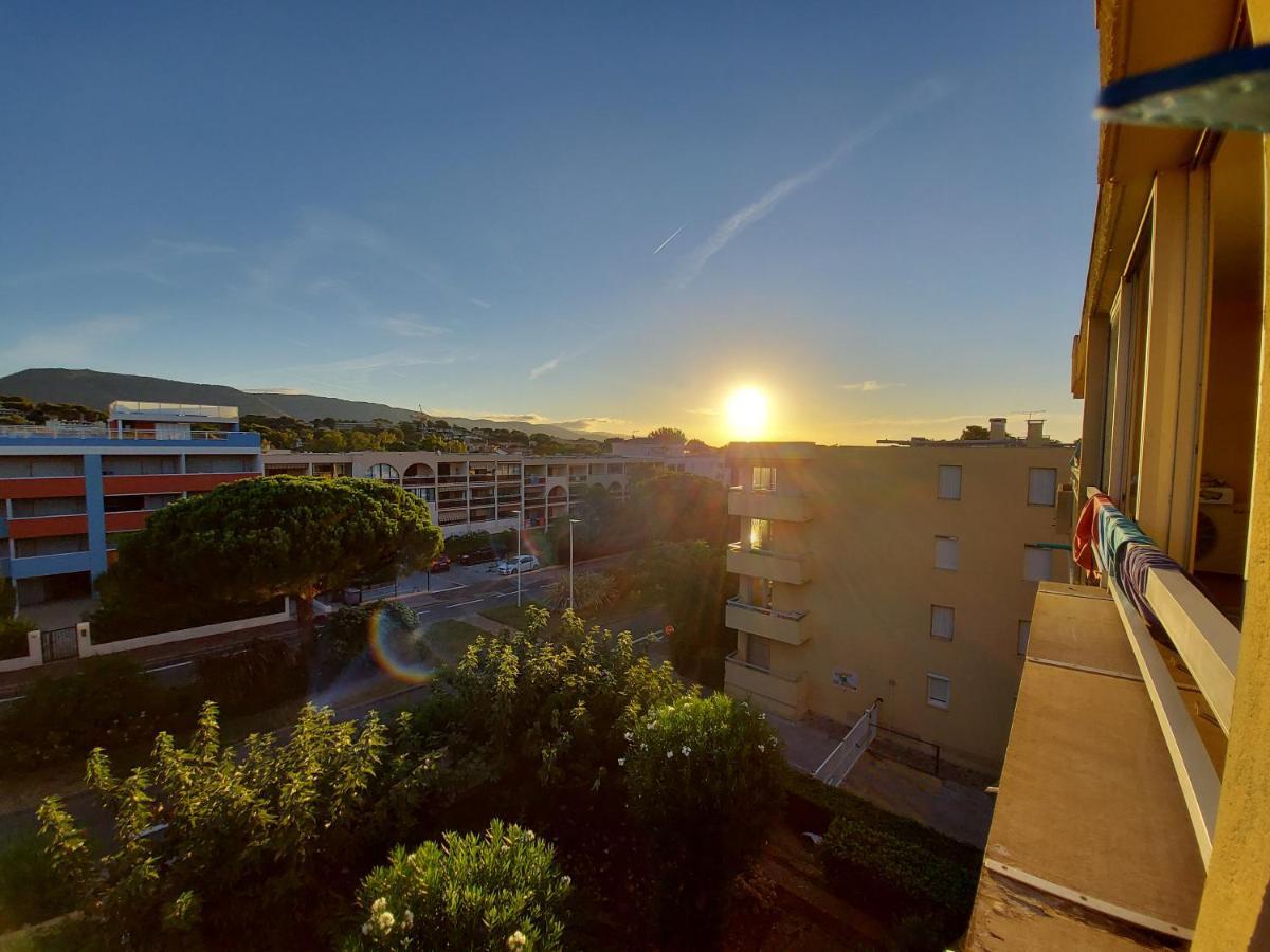 Ferienwohnung T2-Clim-Fibre-Garage 2,30 X 4,95 X 1,90 A La Faviere Bormes-les-Mimosas Exterior foto